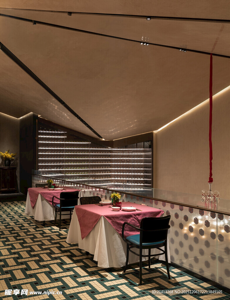 现代风格餐厅室内场景