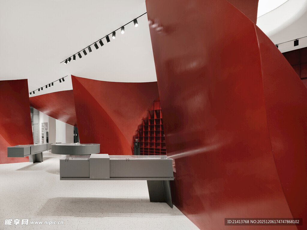 现代红色几何造型室内空间