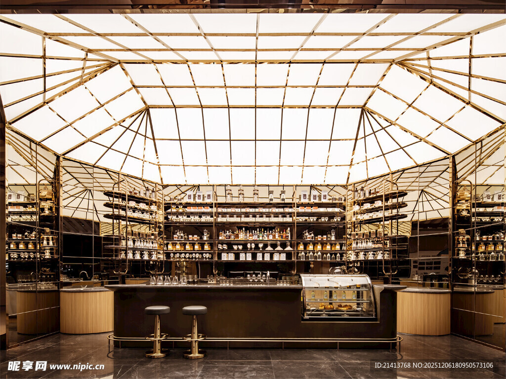 时尚玻璃顶酒廊空间