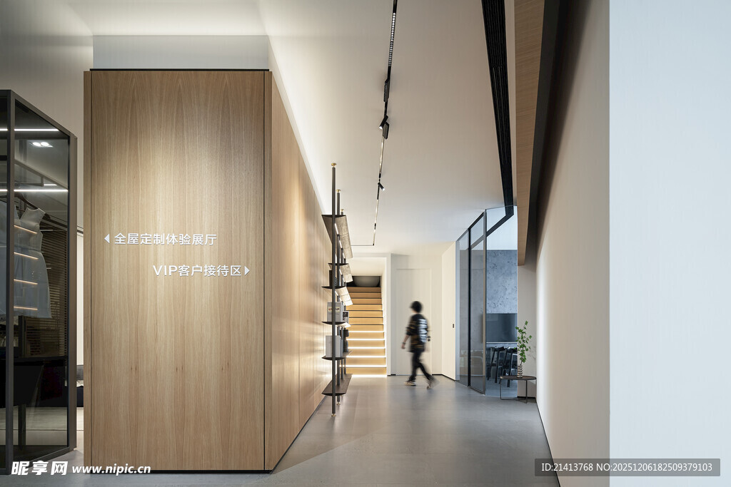 现代简约风格的室内走廊