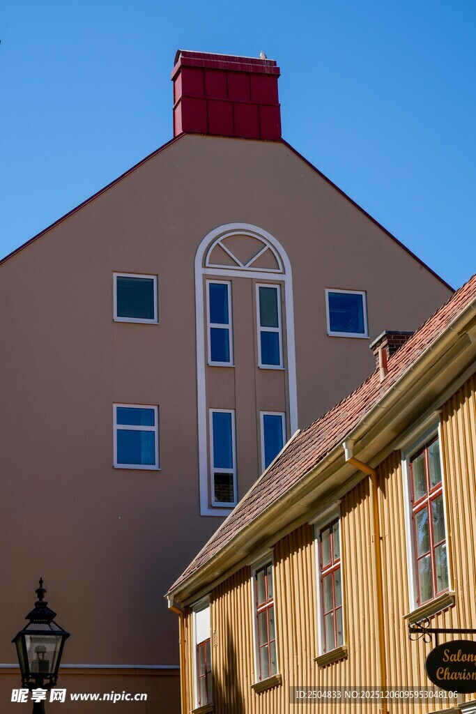 欧式特色建筑外观一角