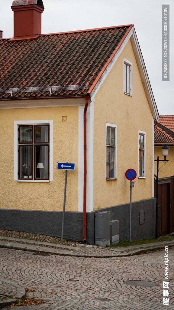 街角的黄色小屋