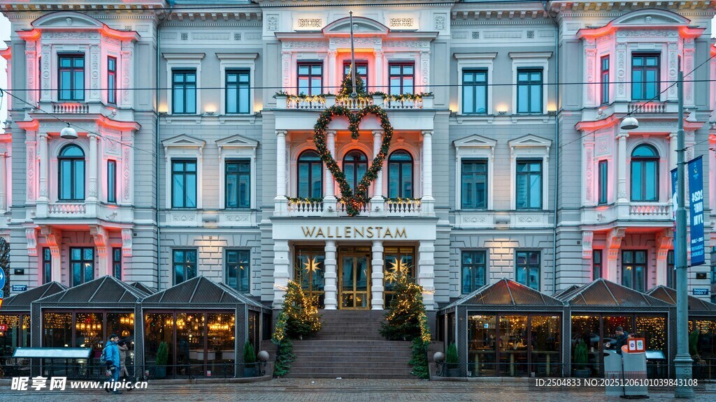 欧式华丽建筑夜景