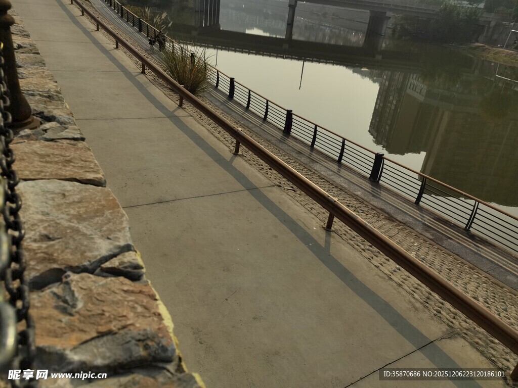 河边步道景观