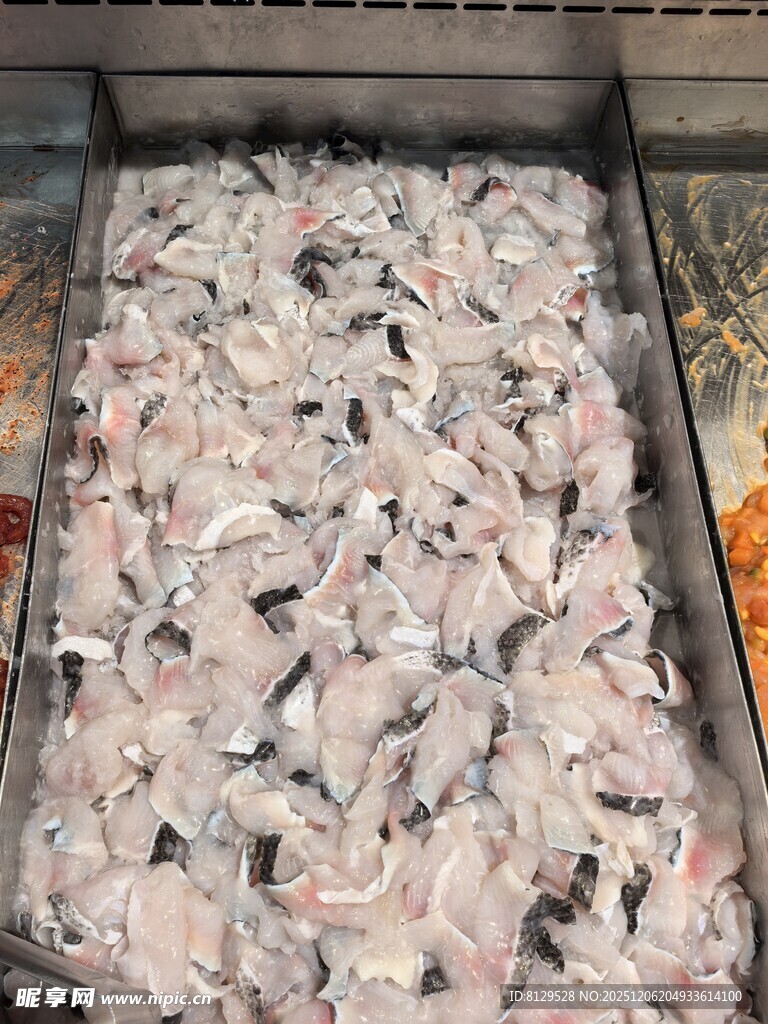 冷冻鱼虾海鲜食材展示