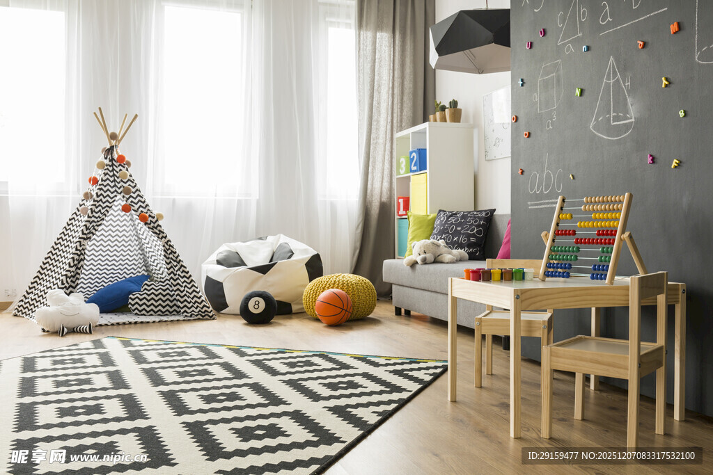 儿童房温馨童趣布置场景