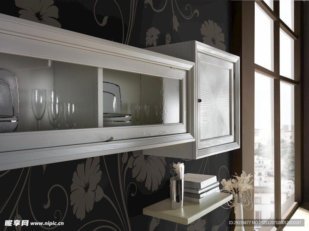 现代简约风格玻璃储物柜