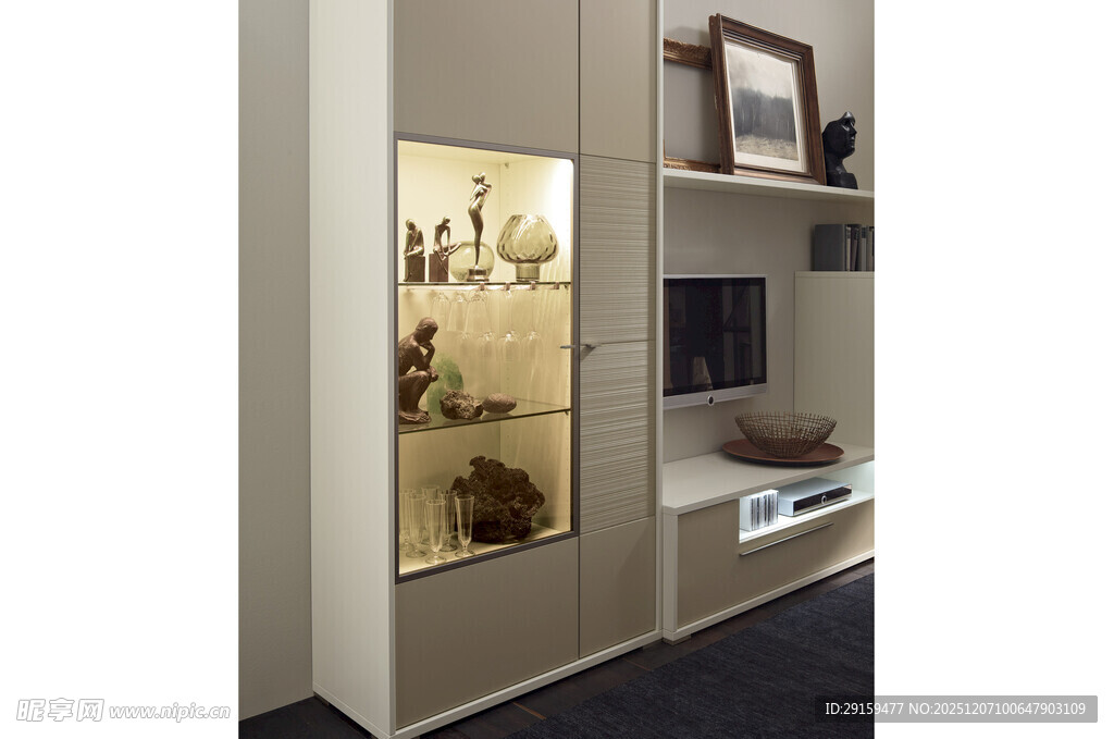 现代简约风格玻璃展示柜