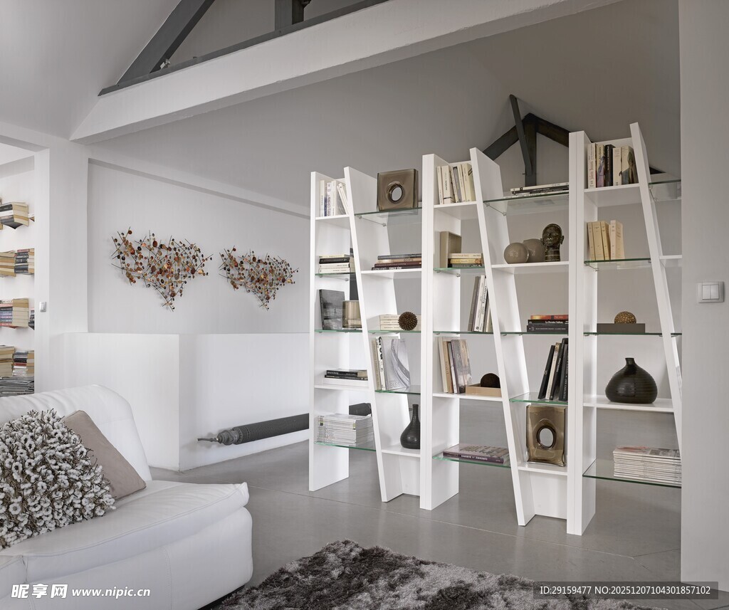 简约风客厅白色置物架设计