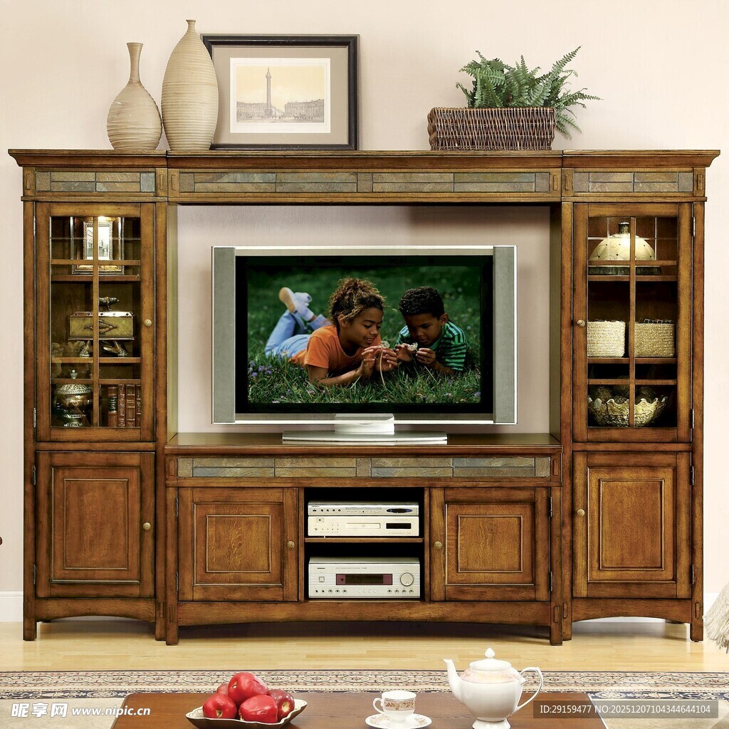 实木电视组合柜家居展示