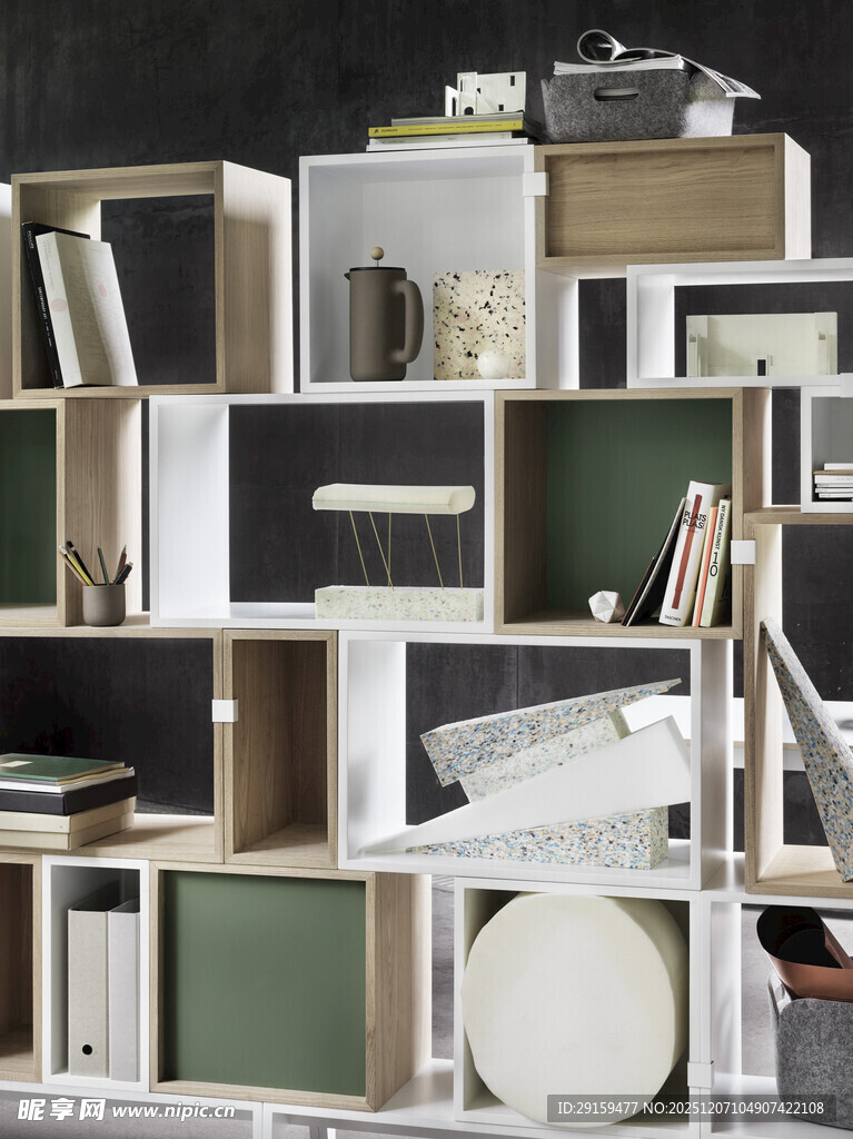 现代风简约置物架陈列