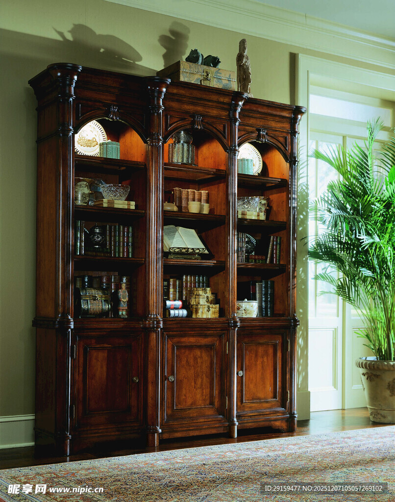 复古木质玻璃展示柜