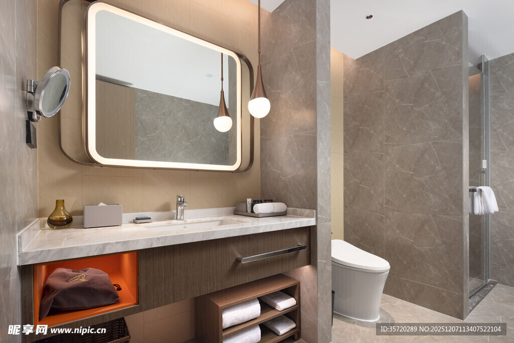 现代简约风格浴室一角