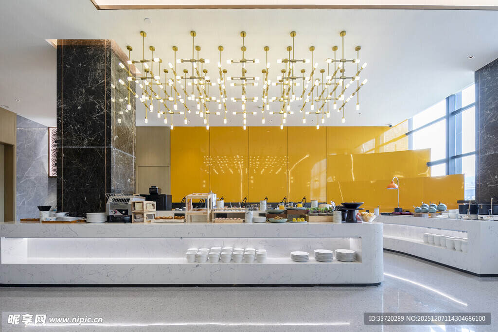 现代豪华酒店大堂接待区