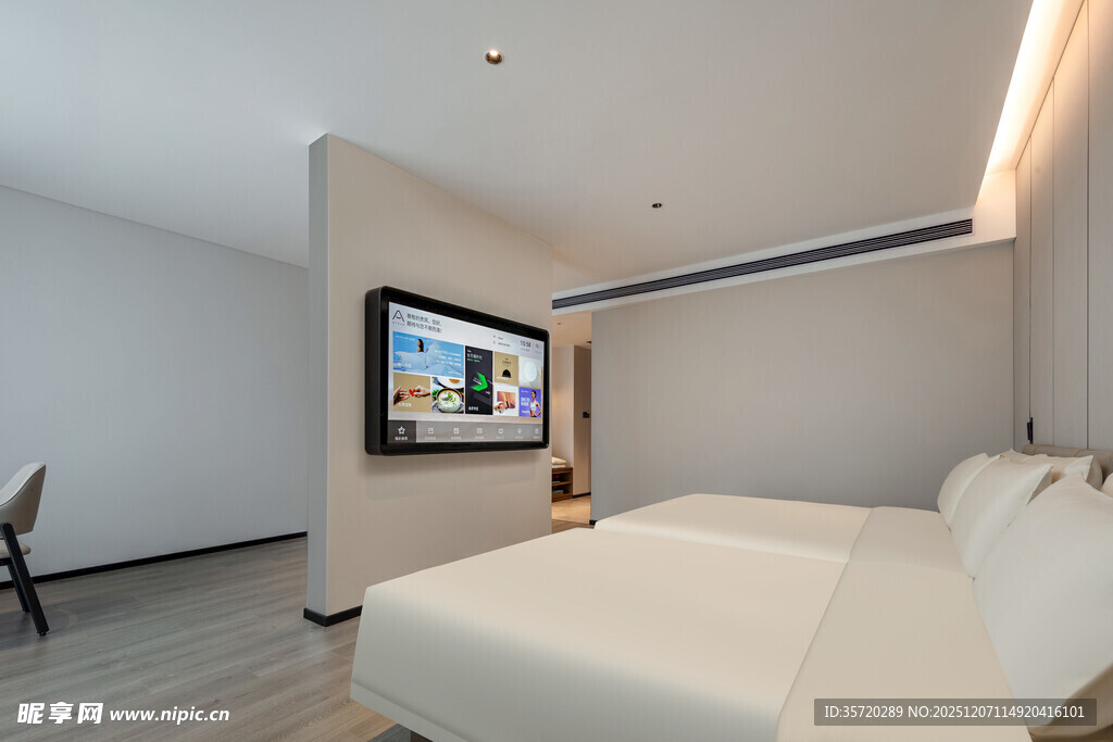 现代简约风格温馨卧室