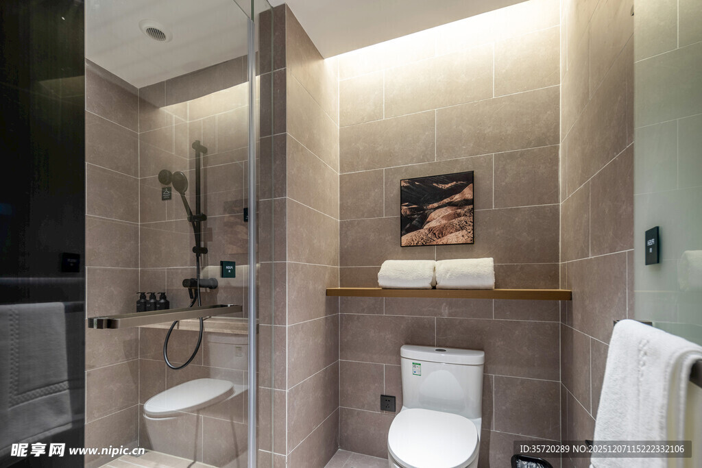 现代简约风格卫生间一角