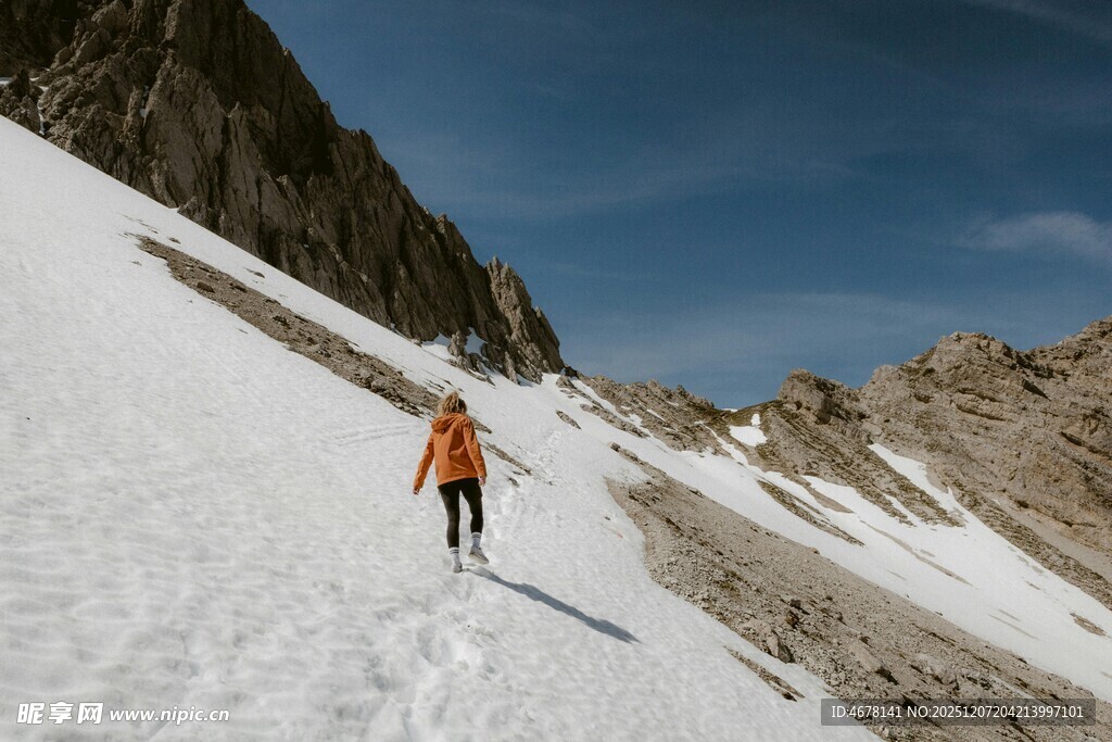 单人雪山徒步之旅