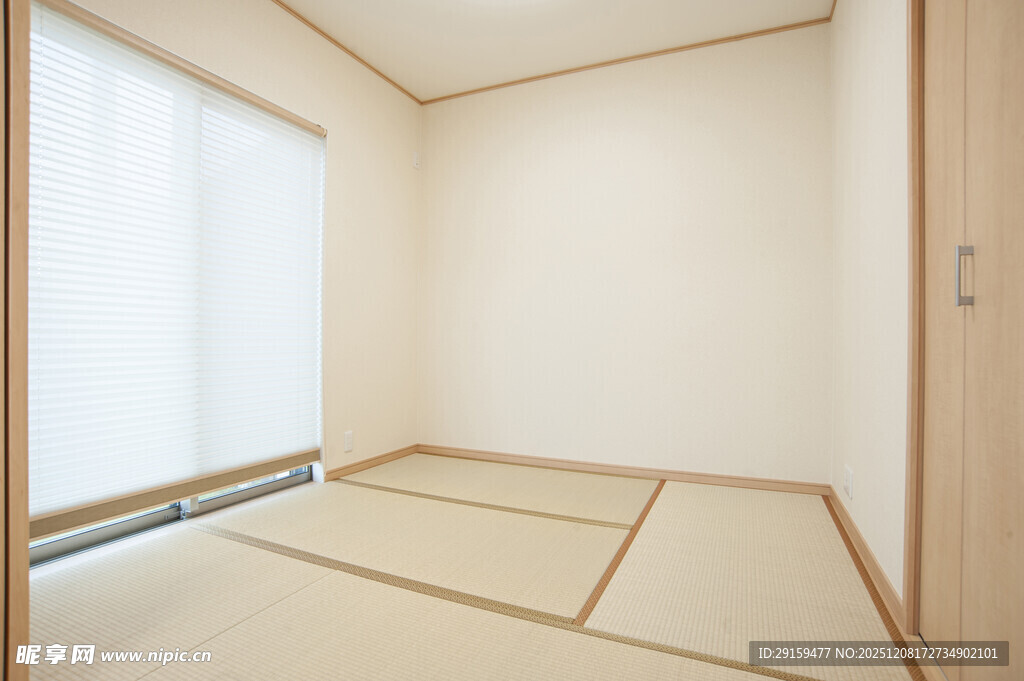 日式简约榻榻米房间一角