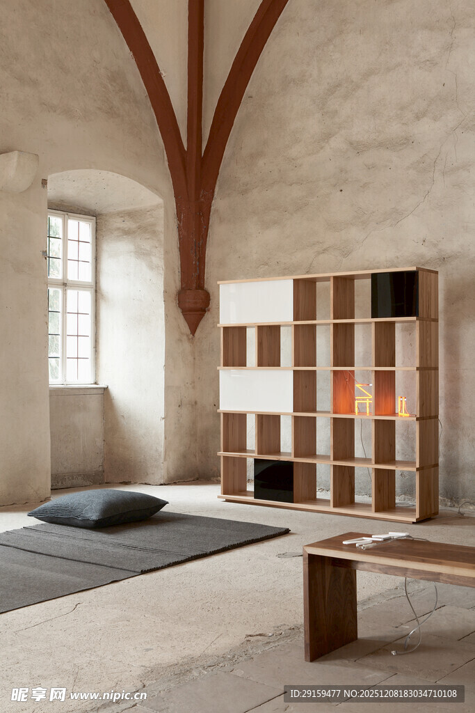 简约北欧风室内木质置物架