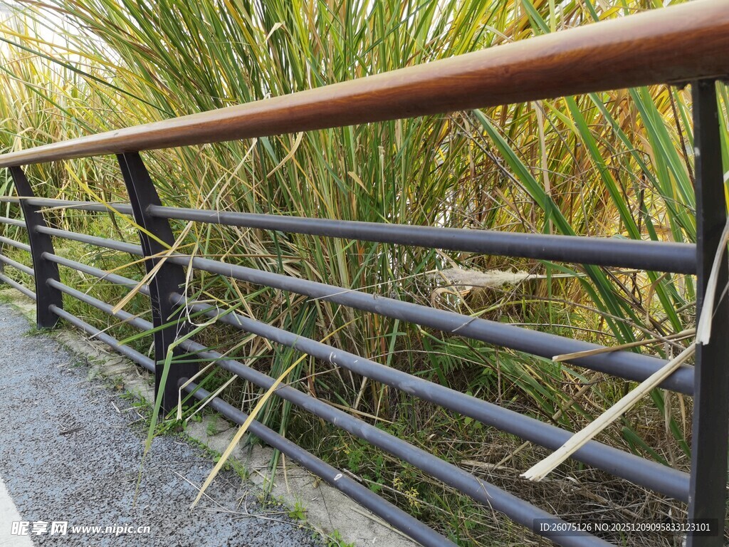 户外金属木质结合护栏