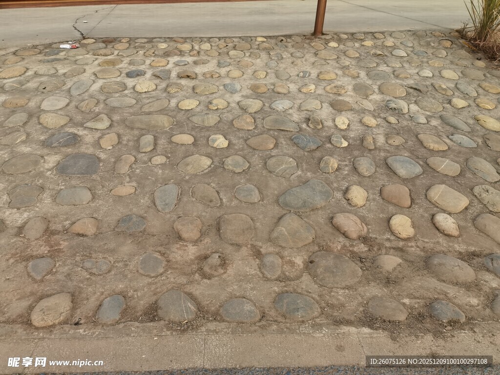 鹅卵石铺就的别致地面