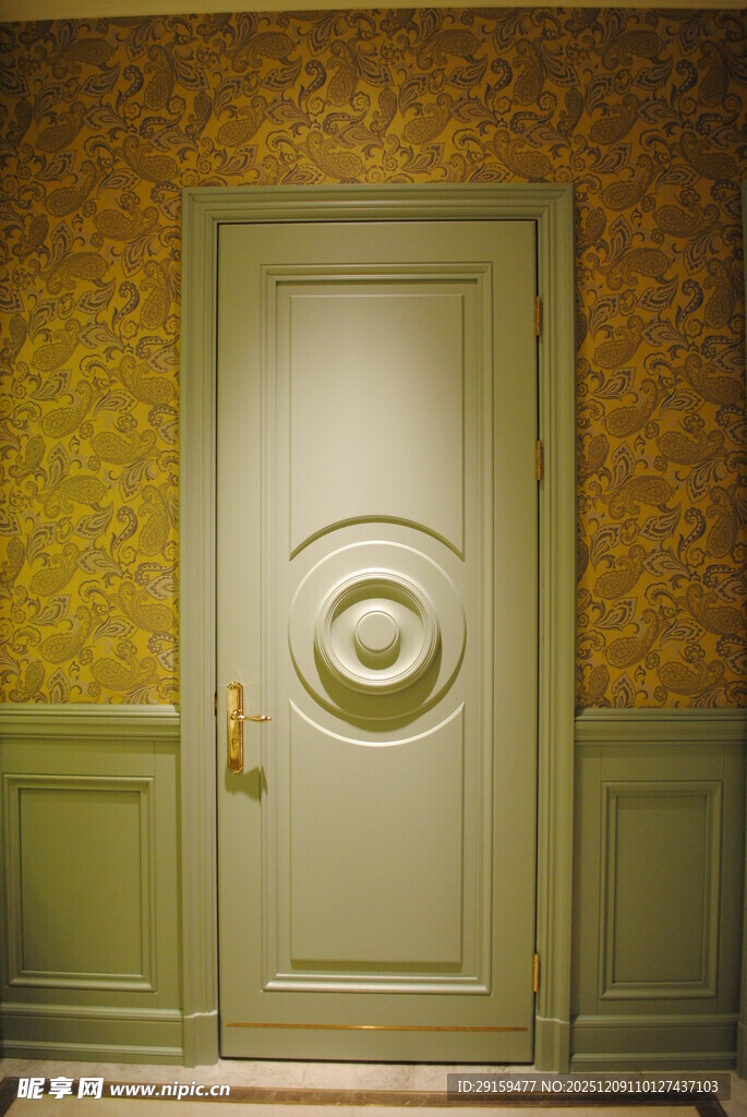 复古风格的精美房门