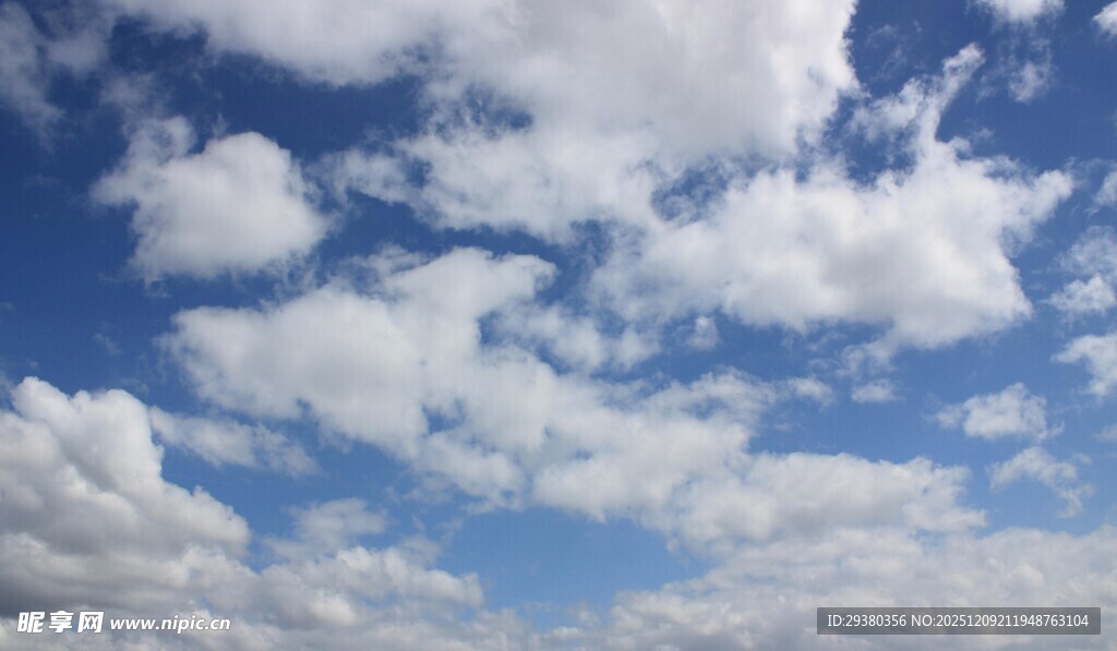 蓝天白云背景