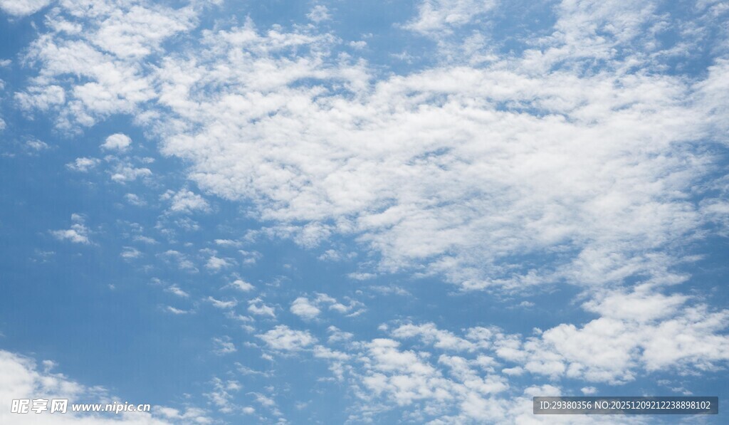 蓝天白云背景