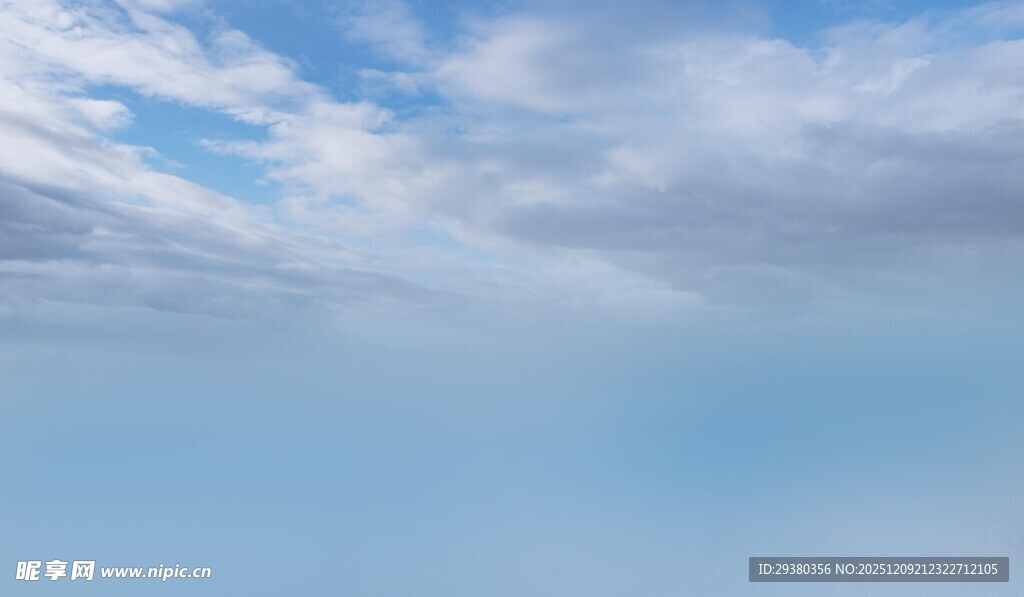 蓝天白云背景