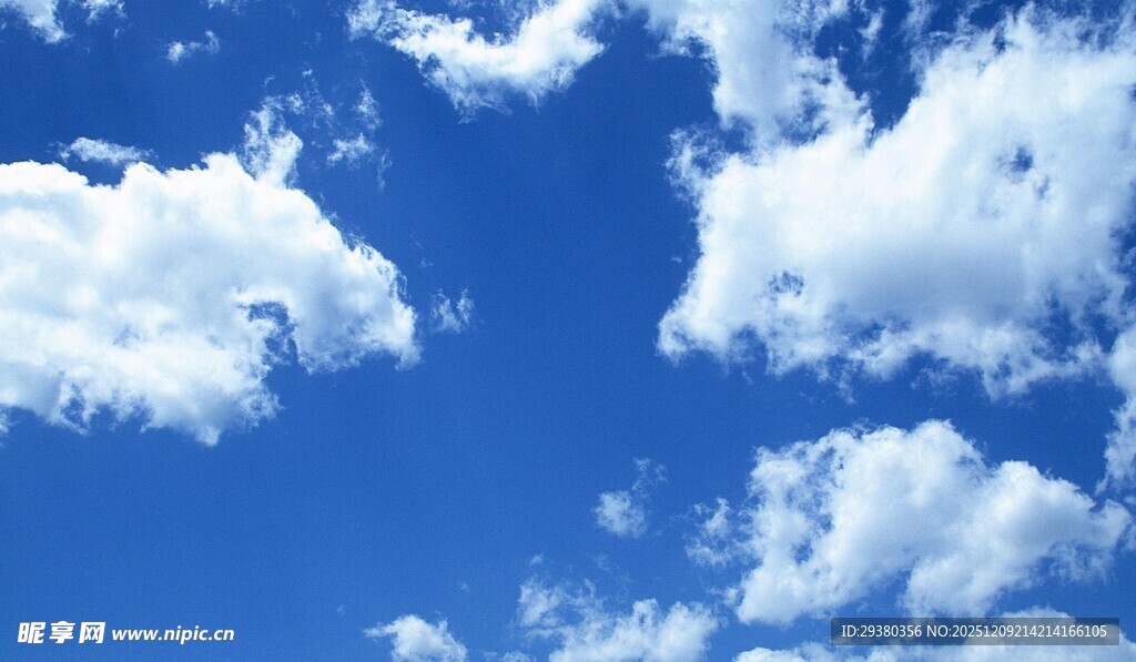 蓝天白云背景