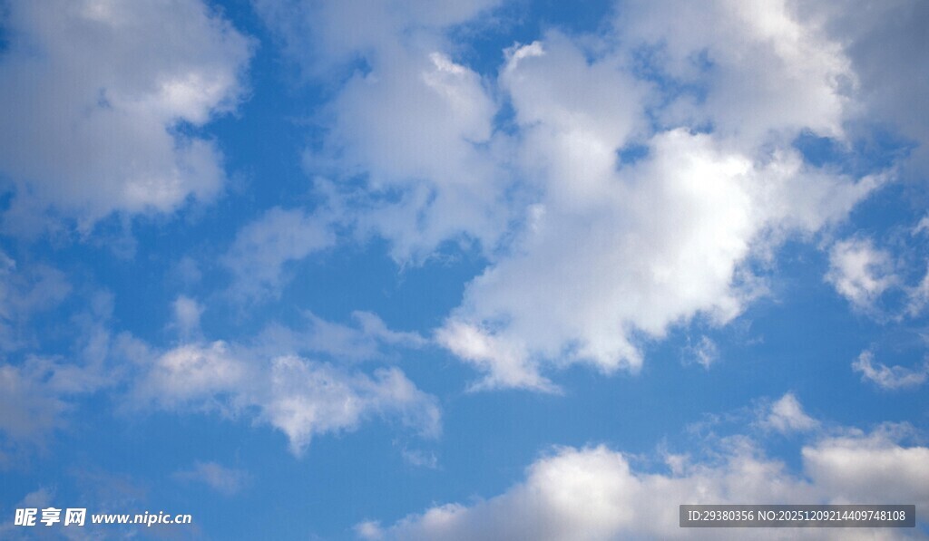 蓝天白云背景