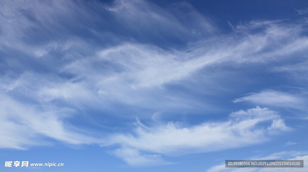 蓝天白云背景
