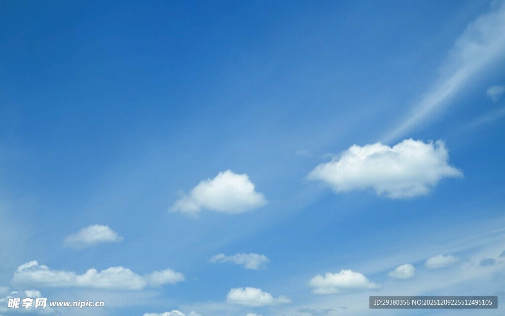 蓝天白云背景