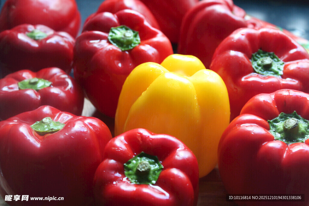 红黄彩椒
