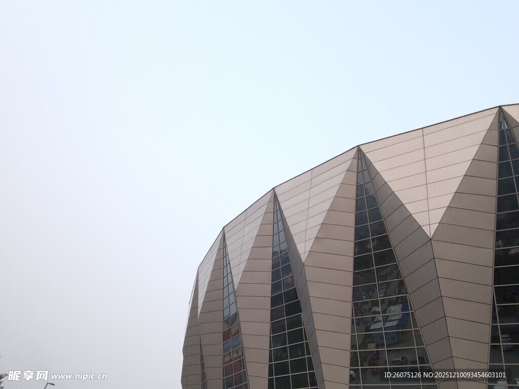 独特几何造型的现代建筑