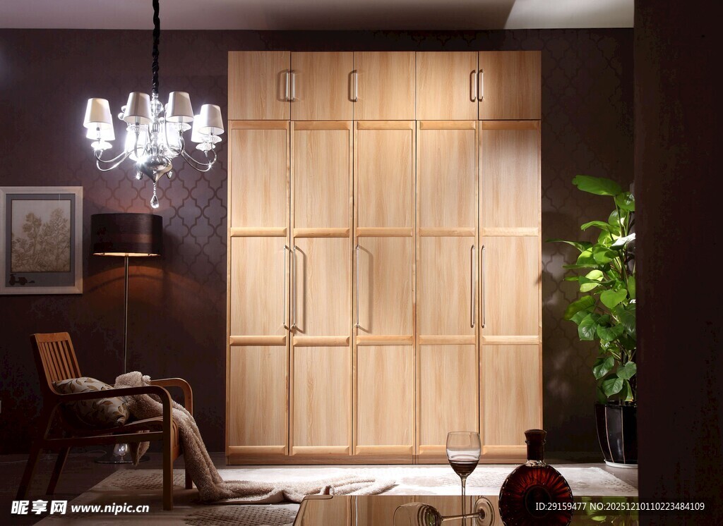 简约木质衣柜室内场景