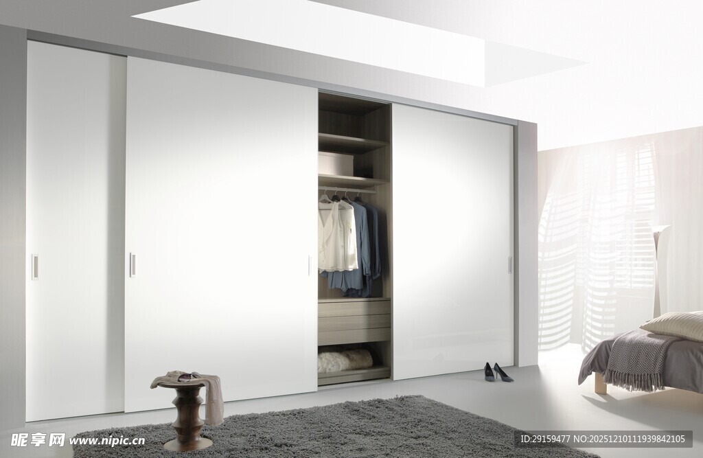 简约现代风格白色衣柜