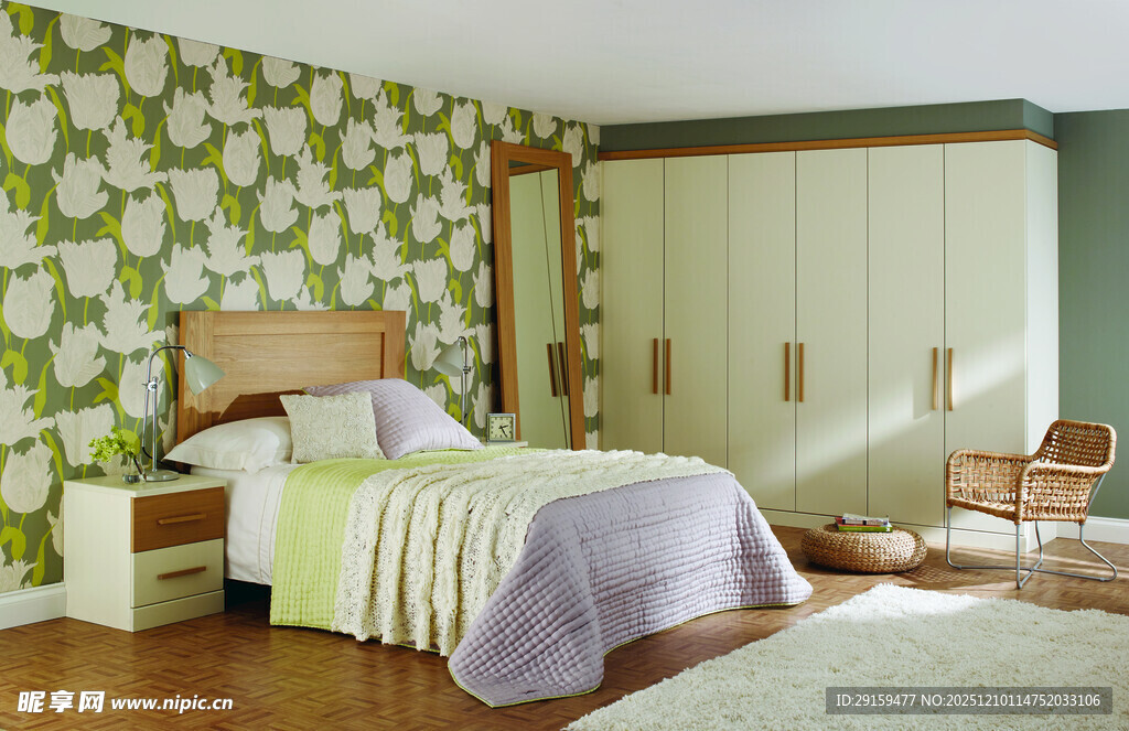 清新花卉壁纸卧室场景