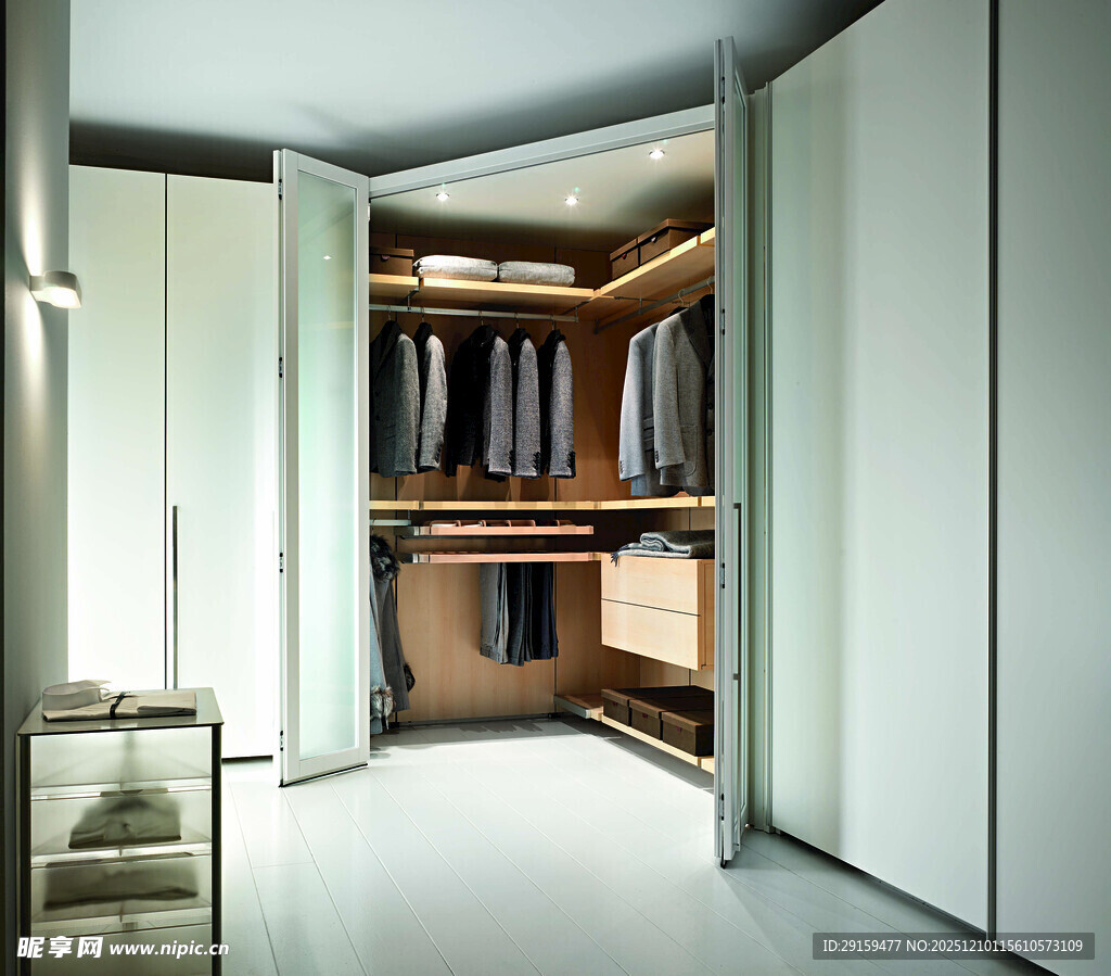现代简约风格开放式衣帽间