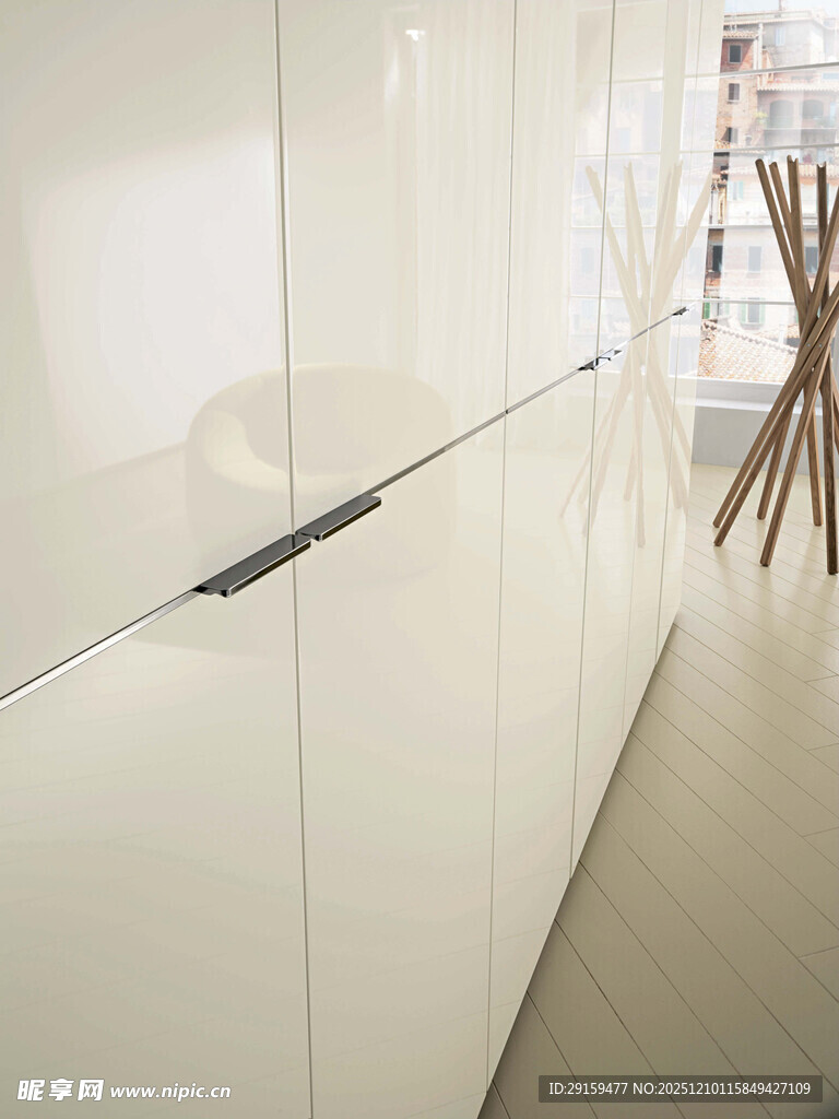 现代简约白色整体储物柜