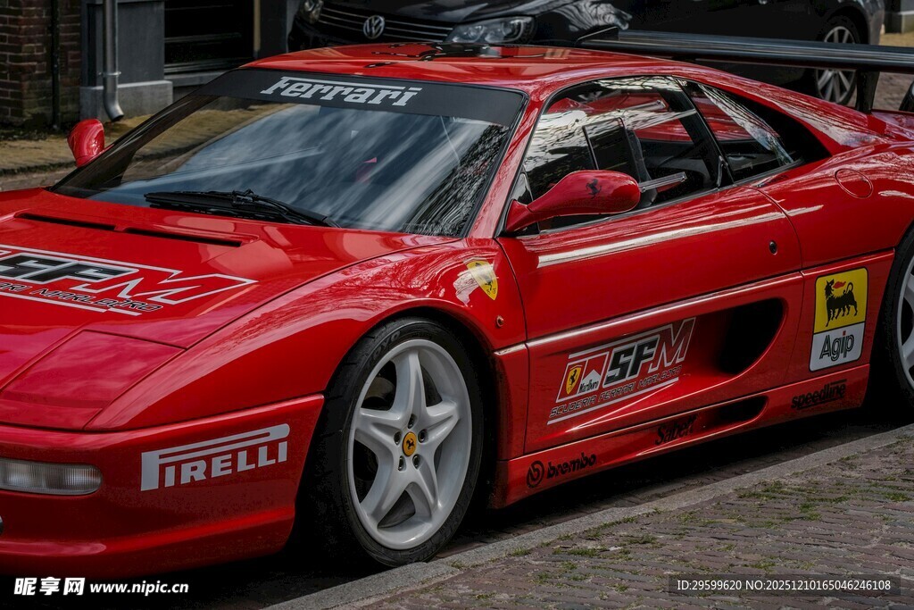 红色炫酷法拉利跑车