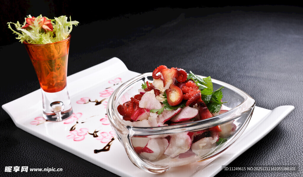 红缨萝卜拌八爪鱼