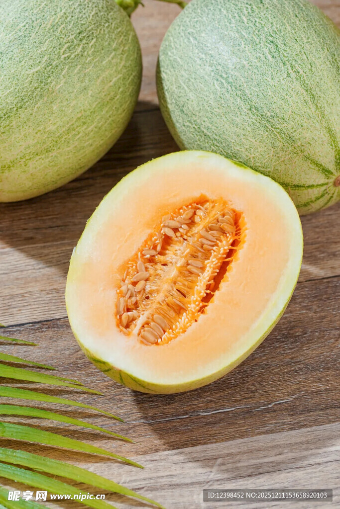 新鲜切开的甜瓜