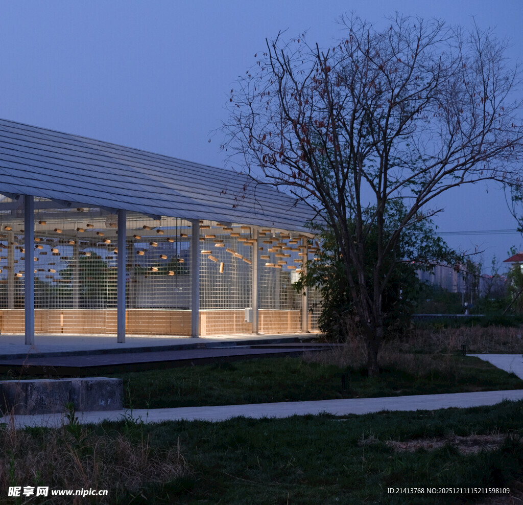 现代简约风格的户外建筑