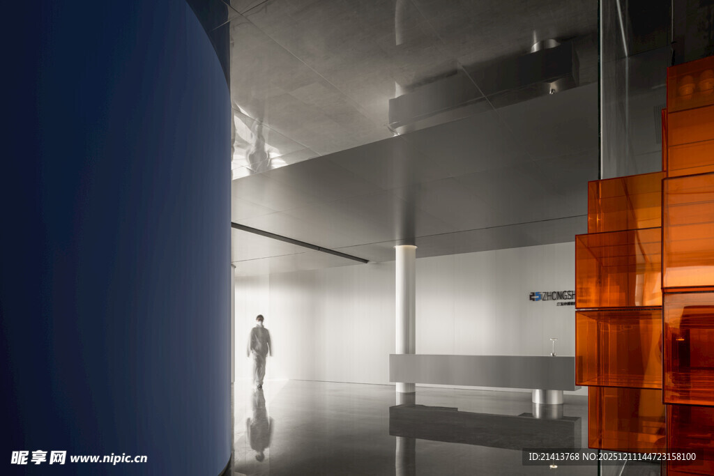 现代工业风金属结构空间