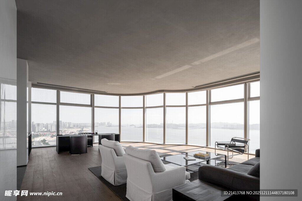 现代宽敞全景落地窗客厅