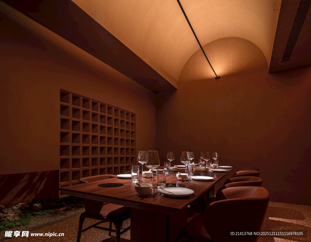 温馨雅致的餐厅用餐空间