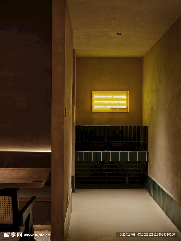 简约日式风格室内过道一角