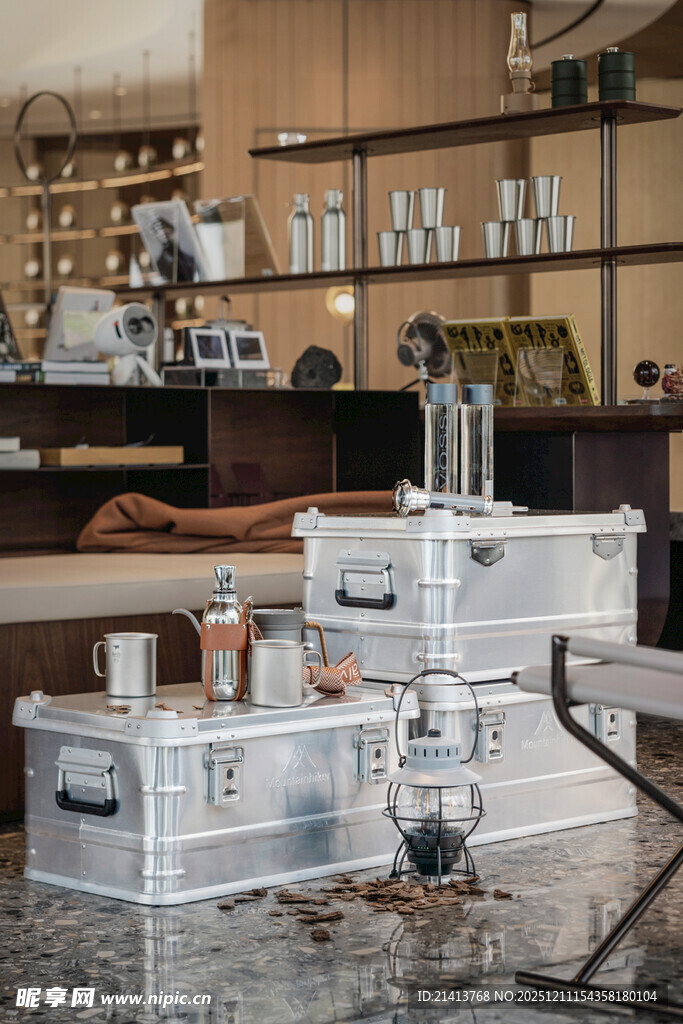 现代简约风收纳箱展示