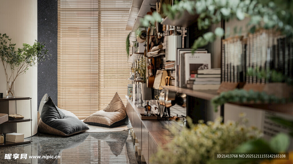 日式庭院角落的静谧景致